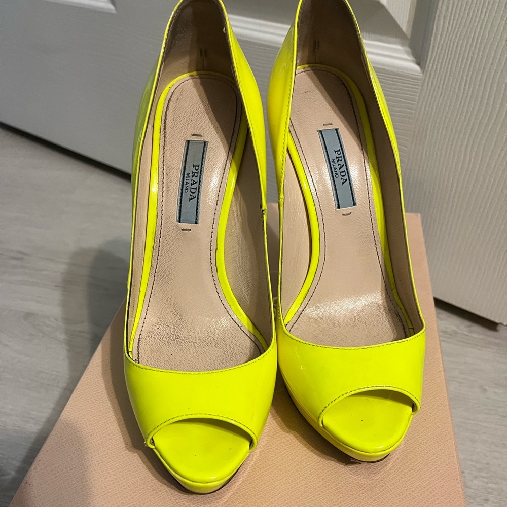 Lime Green Authentic Prada Heels. - image 2